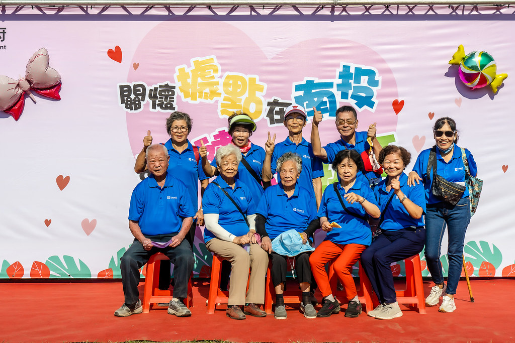 [即拍即印]關懷據點在南投，長輩健康又快活-最專業的團隊完成每場完美活動攝影，拍的不只好更要快! #活動拍立得