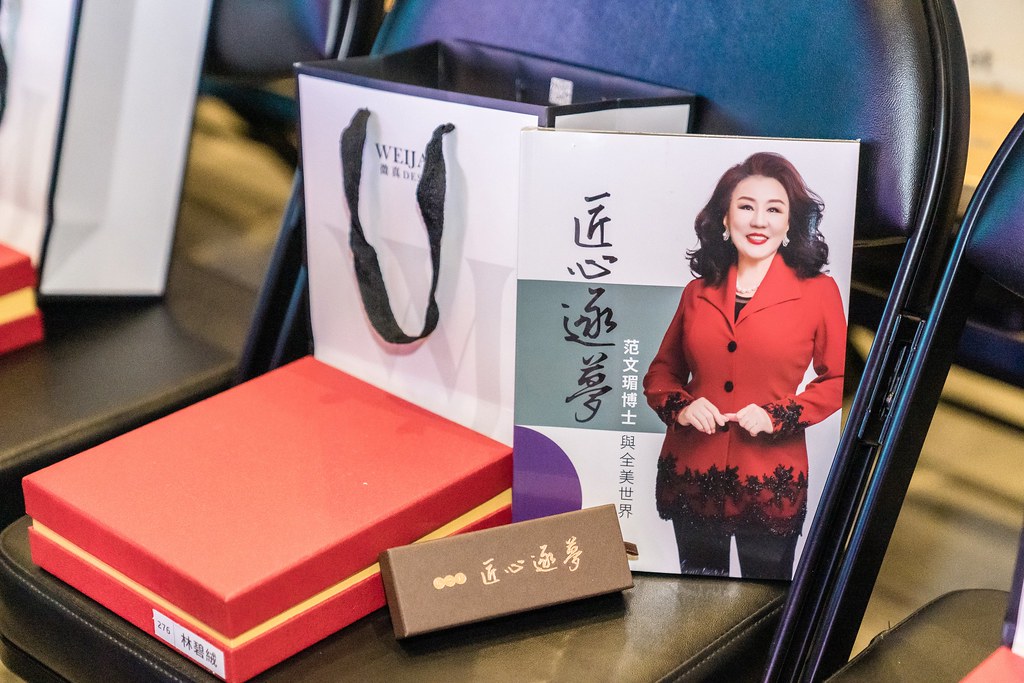 [活動攝影]全美世界18周年慶-最專業的團隊完成每場完美活動攝影，拍的不只好更要快! #即拍即印