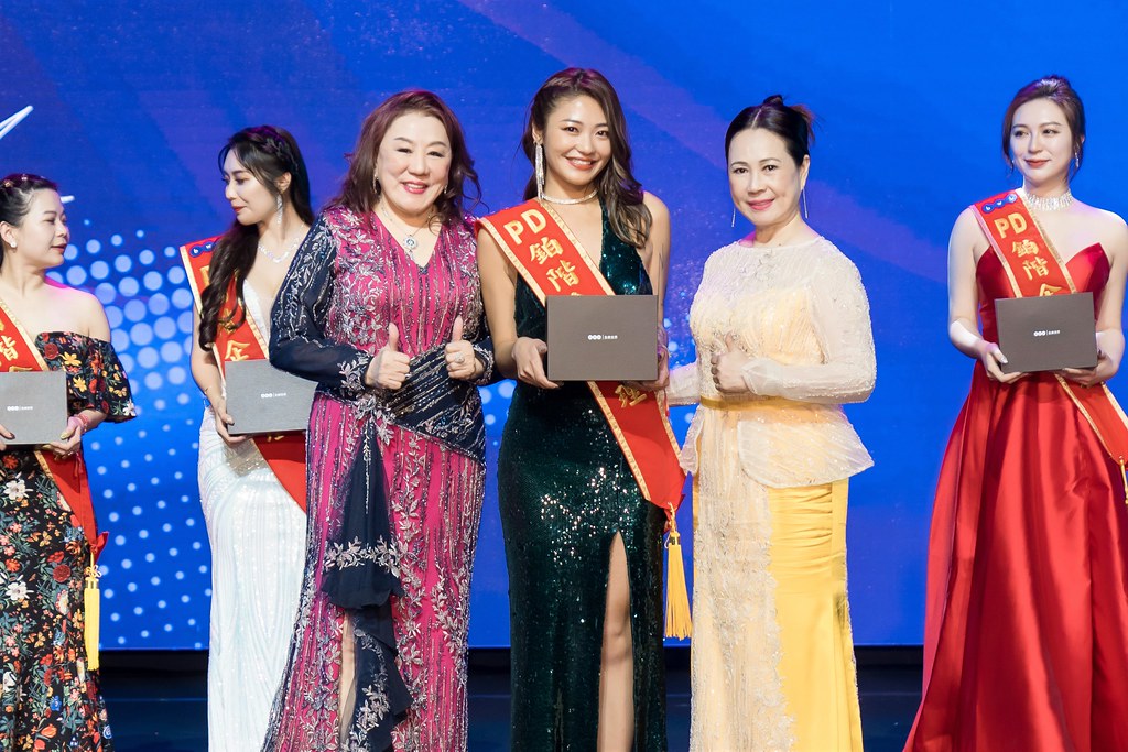 [活動攝影]全美世界18周年慶-最專業的團隊完成每場完美活動攝影，拍的不只好更要快! #雲端攝影