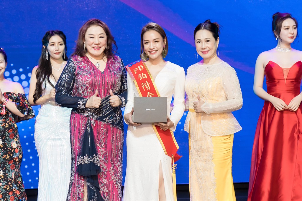 [活動攝影]全美世界18周年慶-最專業的團隊完成每場完美活動攝影，拍的不只好更要快! #即時攝影