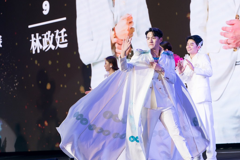 [活動攝影]全美世界18周年慶-最專業的團隊完成每場完美活動攝影，拍的不只好更要快! #活動拍立得