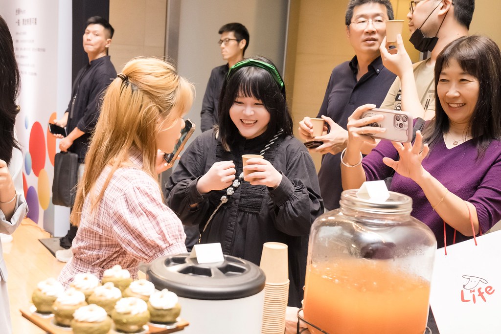 [活動攝影]台新銀行 玫瑰卡、太陽卡上市記者會-最專業的團隊完成每場完美活動攝影，拍的不只好更要快! #尾牙攝影