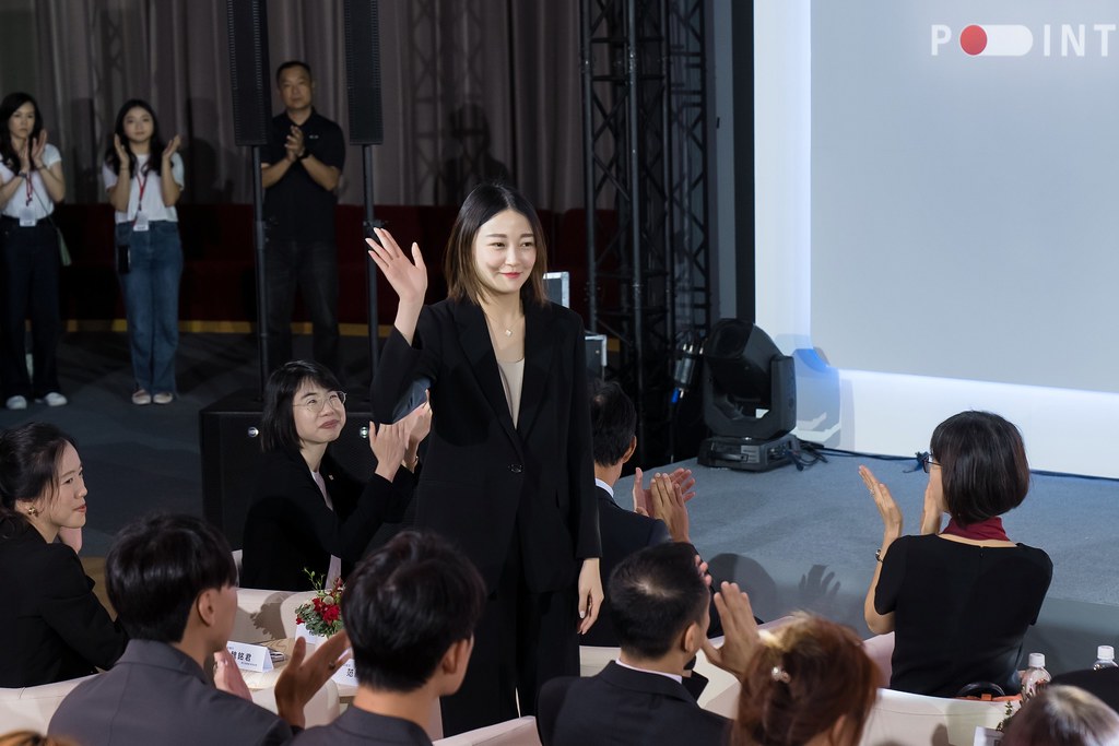 [活動攝影]台新銀行 玫瑰卡、太陽卡上市記者會-最專業的團隊完成每場完美活動攝影，拍的不只好更要快! #尾牙攝影