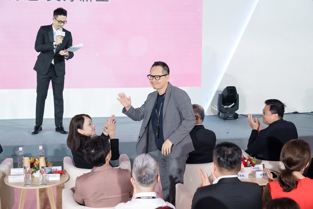 [活動攝影]台新銀行 玫瑰卡、太陽卡上市記者會-最專業的團隊完成每場完美活動攝影，拍的不只好更要快! #活動攝影