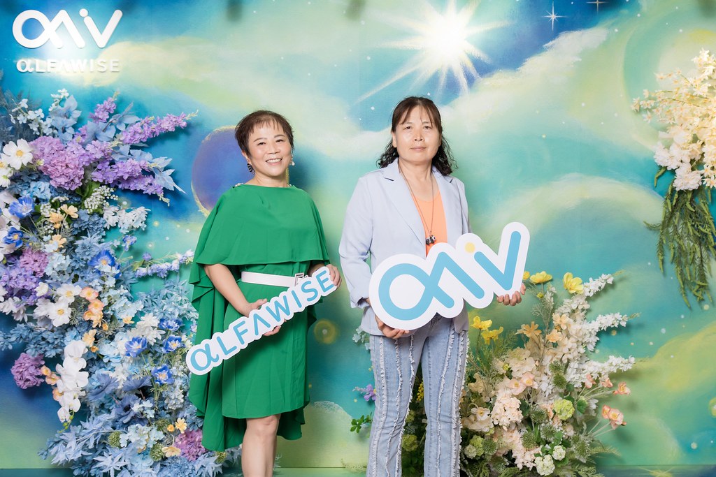 [即拍即印]愛樂唯台中辦公室啟用-最專業的團隊完成每場完美活動攝影，拍的不只好更要快! #即時攝影