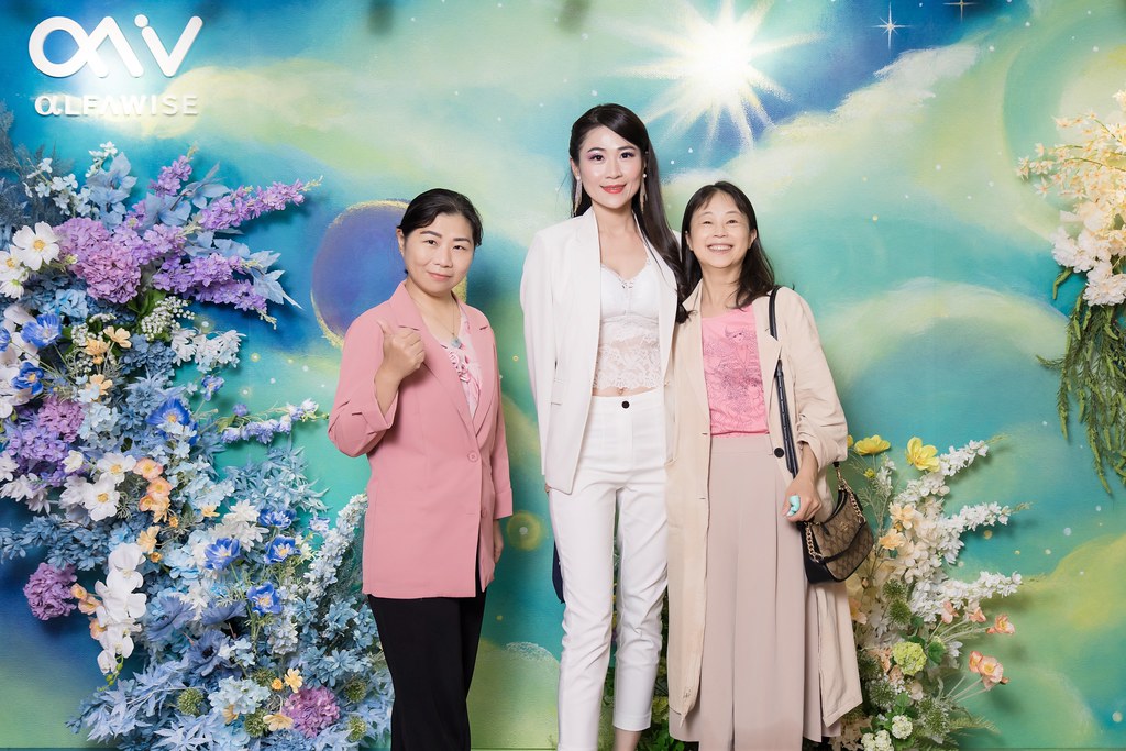 [即拍即印]愛樂唯台中辦公室啟用-最專業的團隊完成每場完美活動攝影，拍的不只好更要快! #雲端攝影