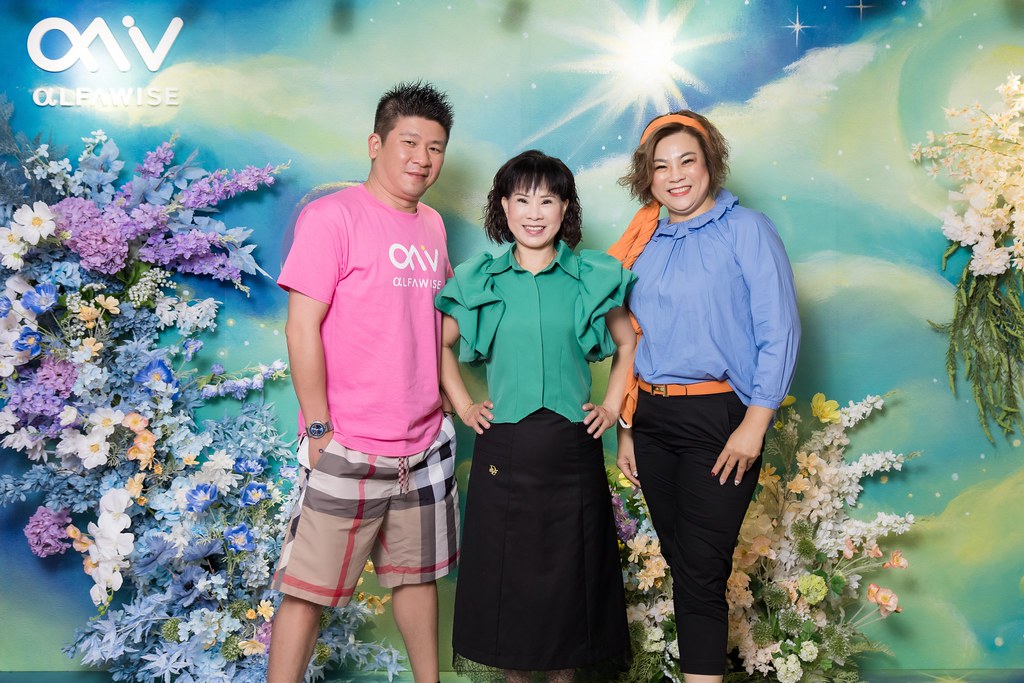 [即拍即印]愛樂唯台中辦公室啟用-最專業的團隊完成每場完美活動攝影，拍的不只好更要快! #尾牙攝影