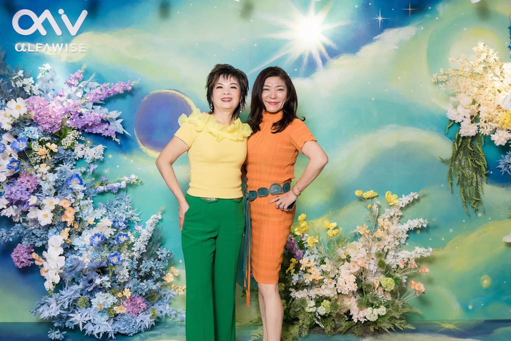 [即拍即印]愛樂唯台中辦公室啟用-最專業的團隊完成每場完美活動攝影，拍的不只好更要快! #雲端攝影