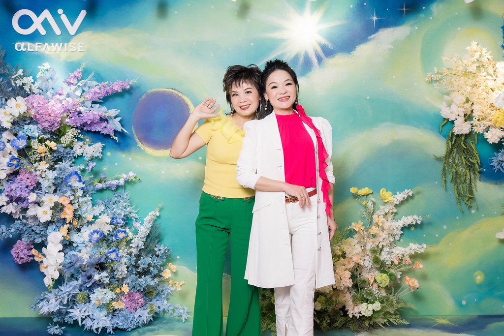 [即拍即印]愛樂唯台中辦公室啟用-最專業的團隊完成每場完美活動攝影，拍的不只好更要快! #雲端攝影