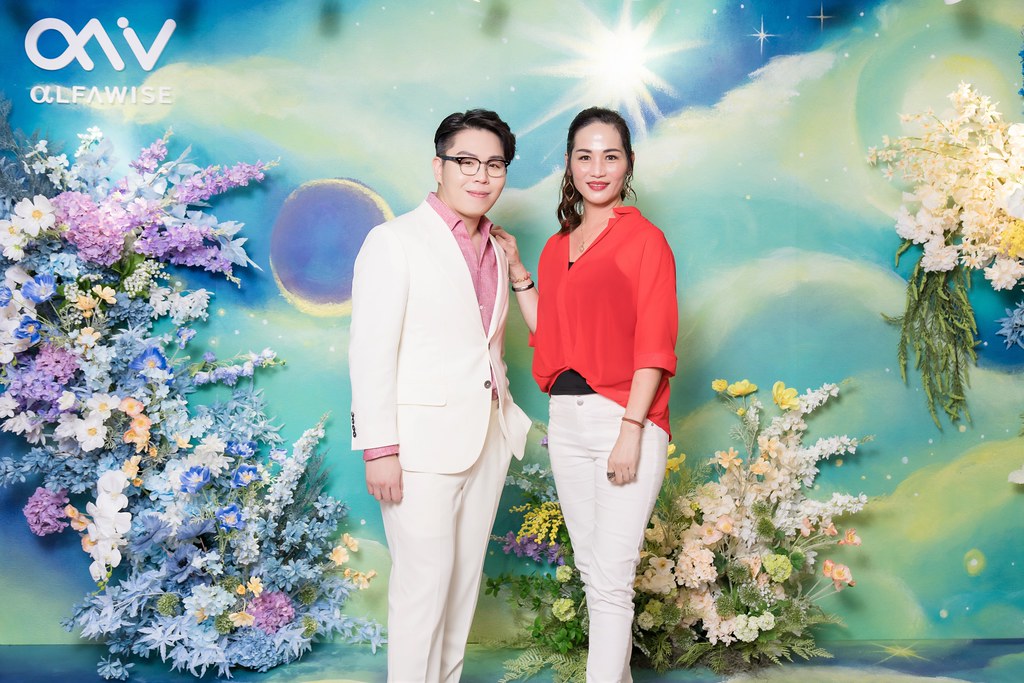 [即拍即印]愛樂唯台中辦公室啟用-最專業的團隊完成每場完美活動攝影，拍的不只好更要快! #尾牙攝影