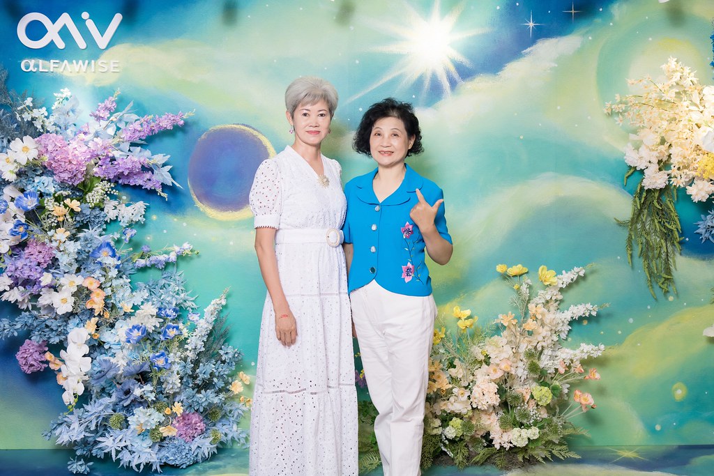 [即拍即印]愛樂唯台中辦公室啟用-最專業的團隊完成每場完美活動攝影，拍的不只好更要快! #活動拍攝