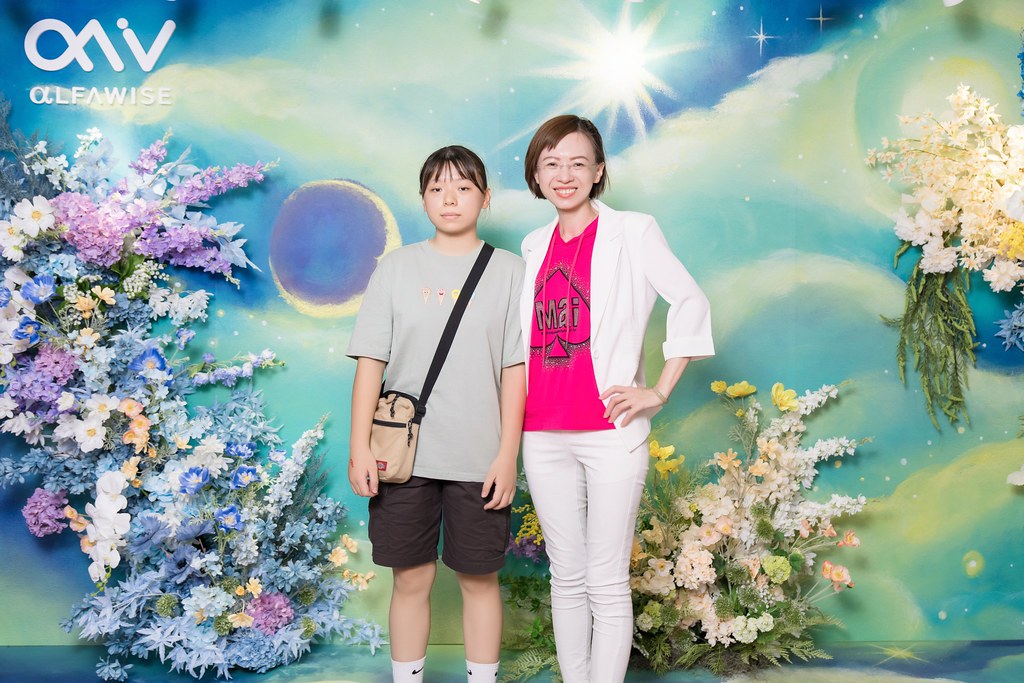 [即拍即印]愛樂唯台中辦公室啟用-最專業的團隊完成每場完美活動攝影，拍的不只好更要快! #尾牙攝影