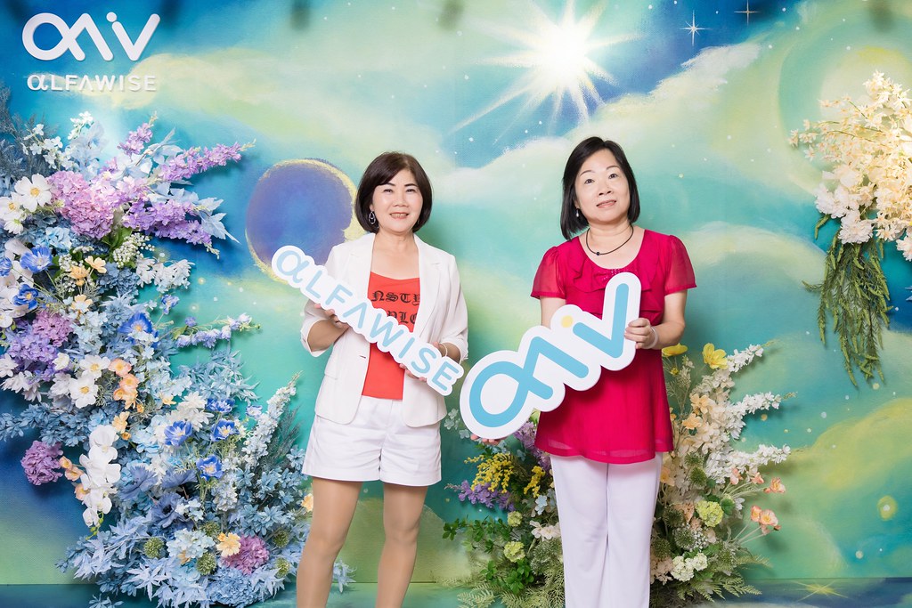 [即拍即印]愛樂唯台中辦公室啟用-最專業的團隊完成每場完美活動攝影，拍的不只好更要快! #活動拍立得