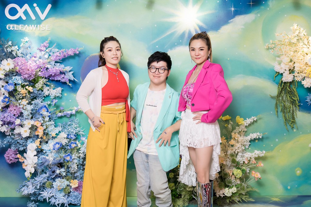 [即拍即印]愛樂唯台中辦公室啟用-最專業的團隊完成每場完美活動攝影，拍的不只好更要快! #尾牙攝影