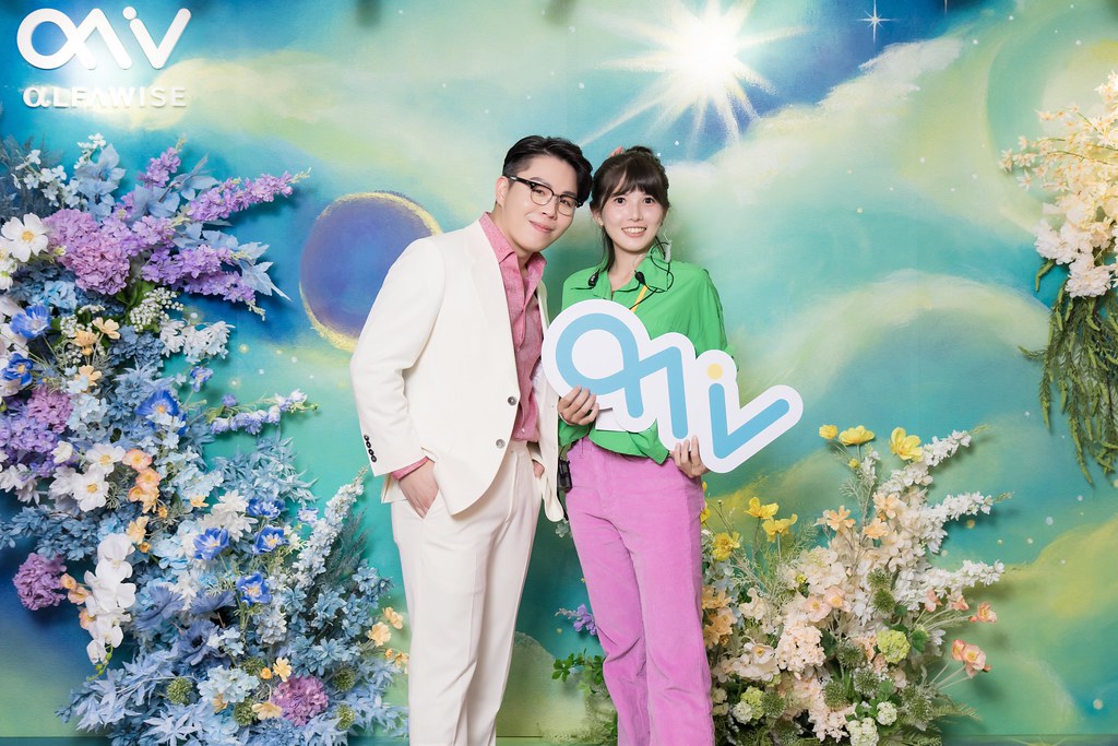 [即拍即印]愛樂唯台中辦公室啟用-最專業的團隊完成每場完美活動攝影，拍的不只好更要快! #尾牙攝影