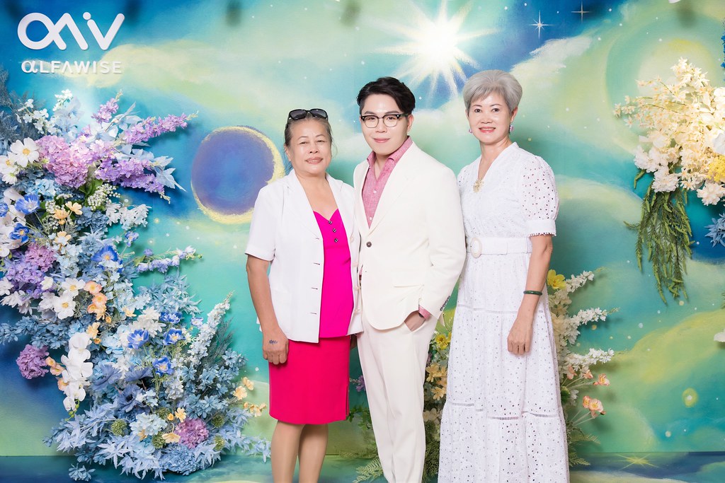 [即拍即印]愛樂唯台中辦公室啟用-最專業的團隊完成每場完美活動攝影，拍的不只好更要快! #即時攝影