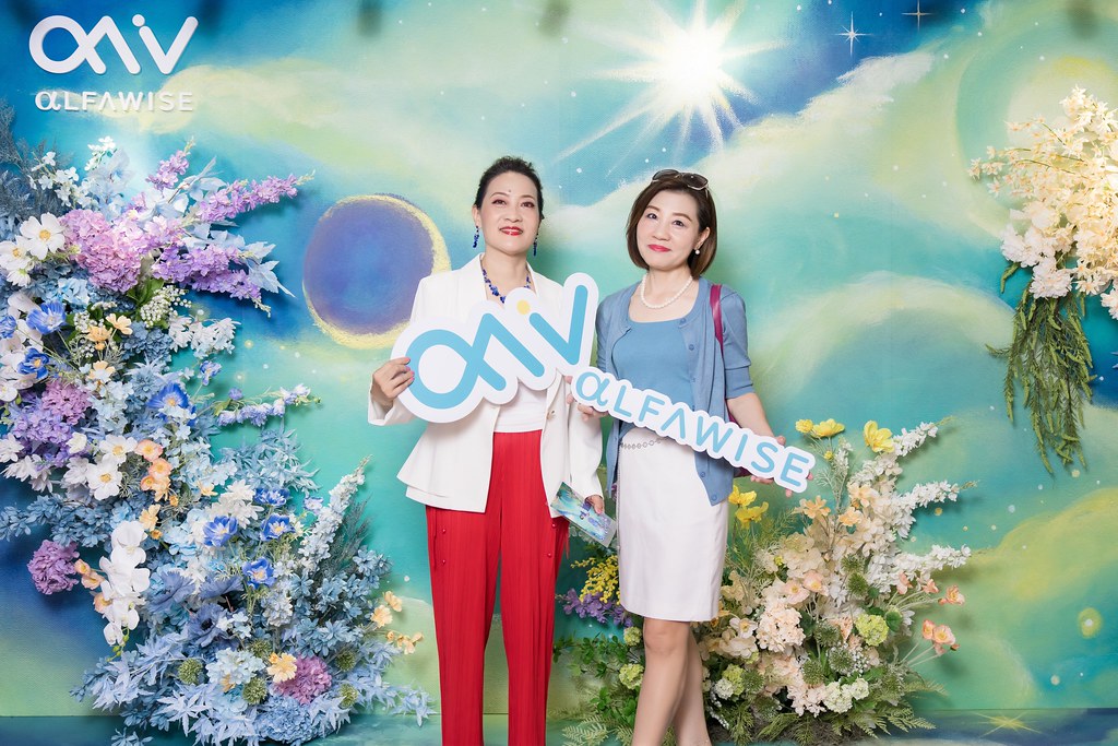 [即拍即印]愛樂唯台中辦公室啟用-最專業的團隊完成每場完美活動攝影，拍的不只好更要快! #活動拍立得