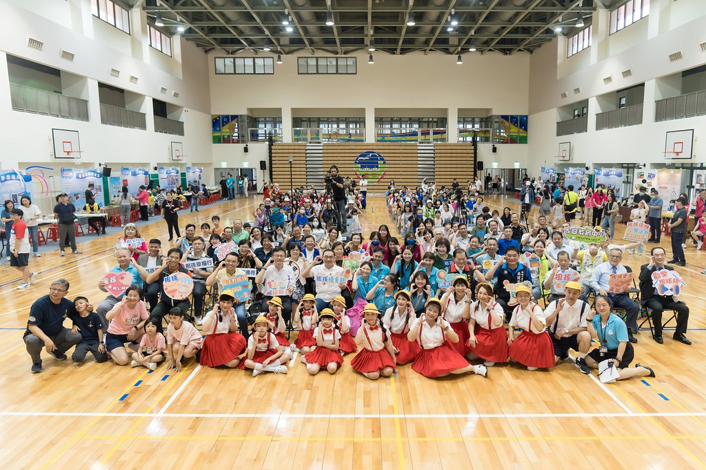 [活動攝影]新北市113年祖父母節-最專業的團隊完成每場完美活動攝影，拍的不只好更要快! #尾牙攝影