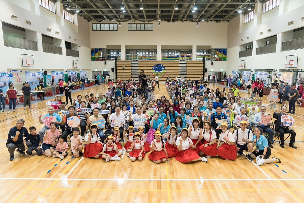 [活動攝影]新北市113年祖父母節-最專業的團隊完成每場完美活動攝影，拍的不只好更要快! #即拍即印