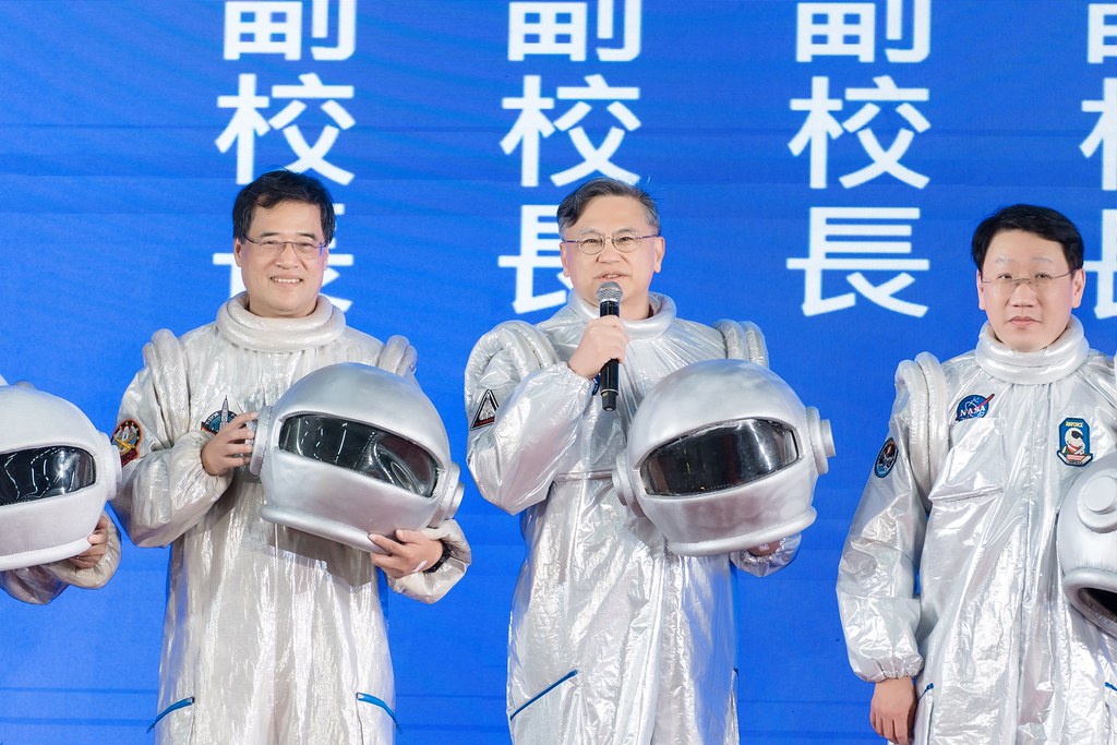 [活動攝影]陽明交通大學開學典禮-最專業的團隊完成每場完美活動攝影，拍的不只好更要快! #活動拍攝