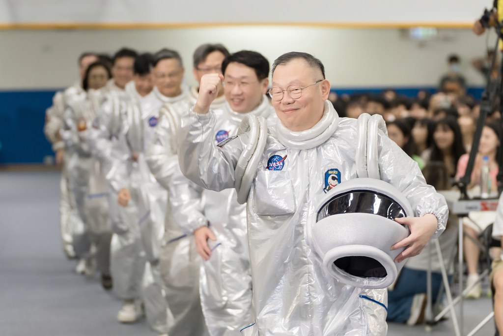 [活動攝影]陽明交通大學開學典禮-最專業的團隊完成每場完美活動攝影，拍的不只好更要快! #活動攝影