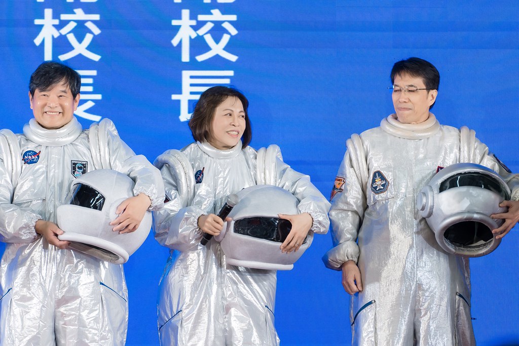 [活動攝影]陽明交通大學開學典禮-最專業的團隊完成每場完美活動攝影，拍的不只好更要快! #活動拍立得