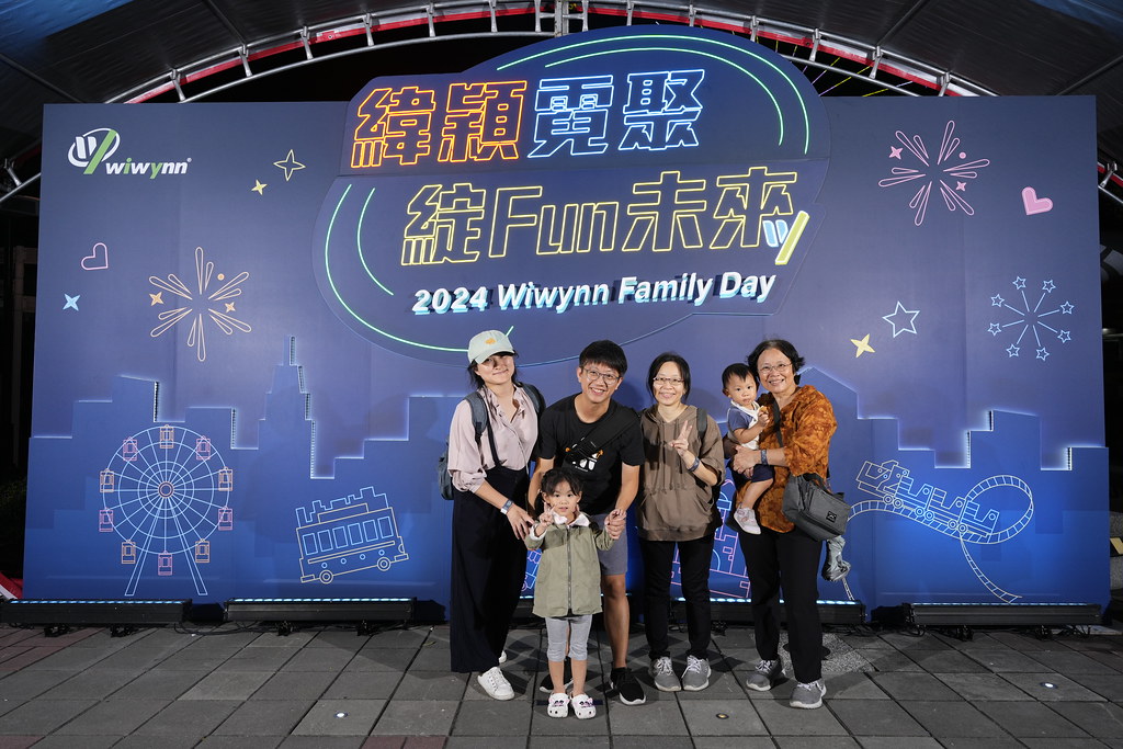 [即拍即印]緯穎霓聚綻FUN未來-最專業的團隊完成每場完美活動攝影，拍的不只好更要快! #即拍即印