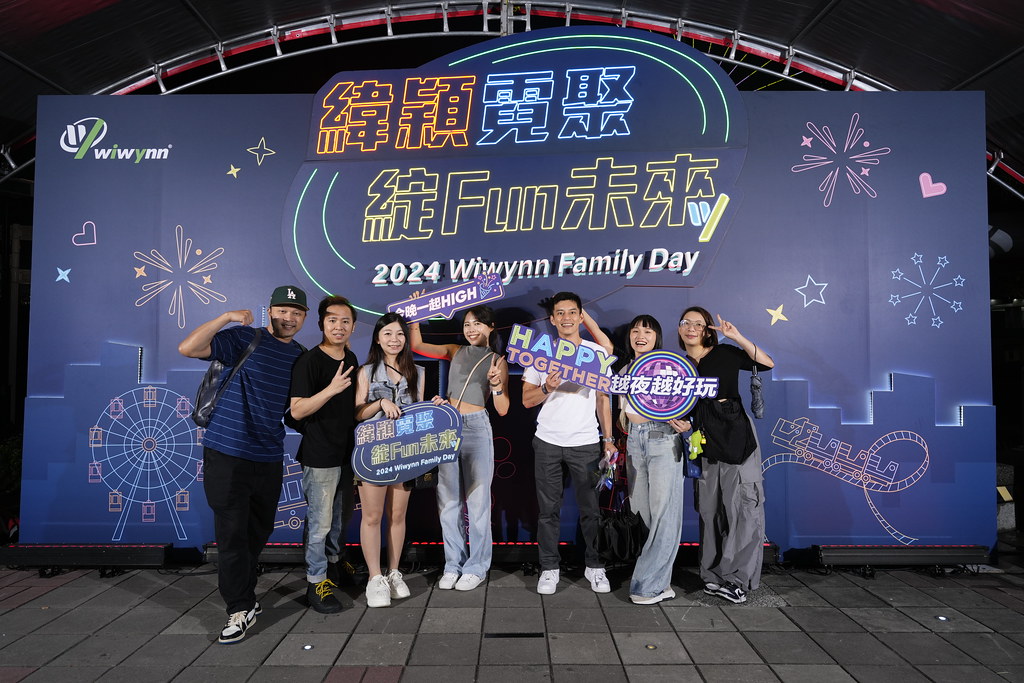 [即拍即印]緯穎霓聚綻FUN未來-最專業的團隊完成每場完美活動攝影，拍的不只好更要快! #活動拍立得