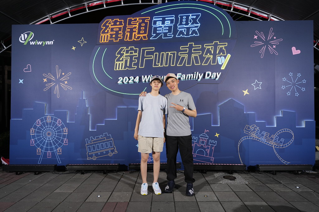 [即拍即印]緯穎霓聚綻FUN未來-最專業的團隊完成每場完美活動攝影，拍的不只好更要快! #活動拍立得