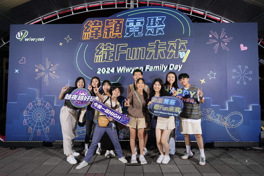 [即拍即印]緯穎霓聚綻FUN未來-最專業的團隊完成每場完美活動攝影，拍的不只好更要快! #即時攝影