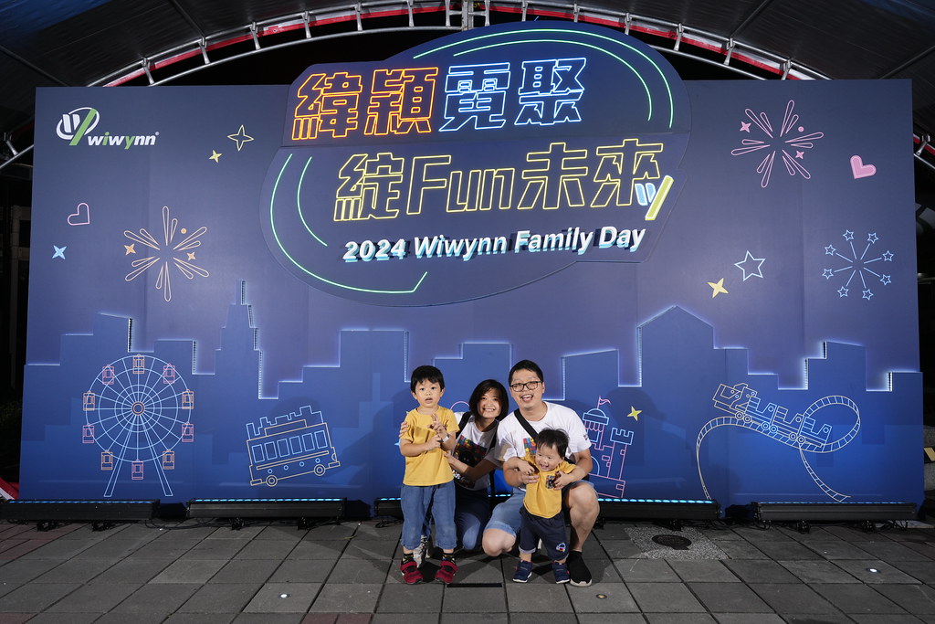 [即拍即印]緯穎霓聚綻FUN未來-最專業的團隊完成每場完美活動攝影，拍的不只好更要快! #雲端攝影