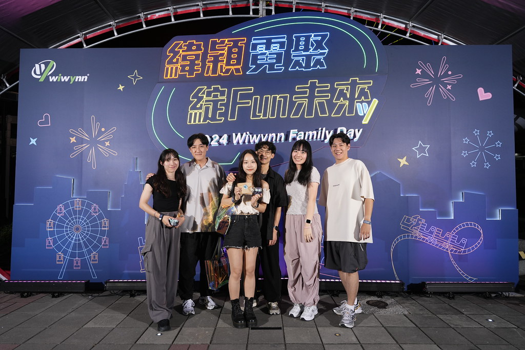 [即拍即印]緯穎霓聚綻FUN未來-最專業的團隊完成每場完美活動攝影，拍的不只好更要快! #活動拍立得