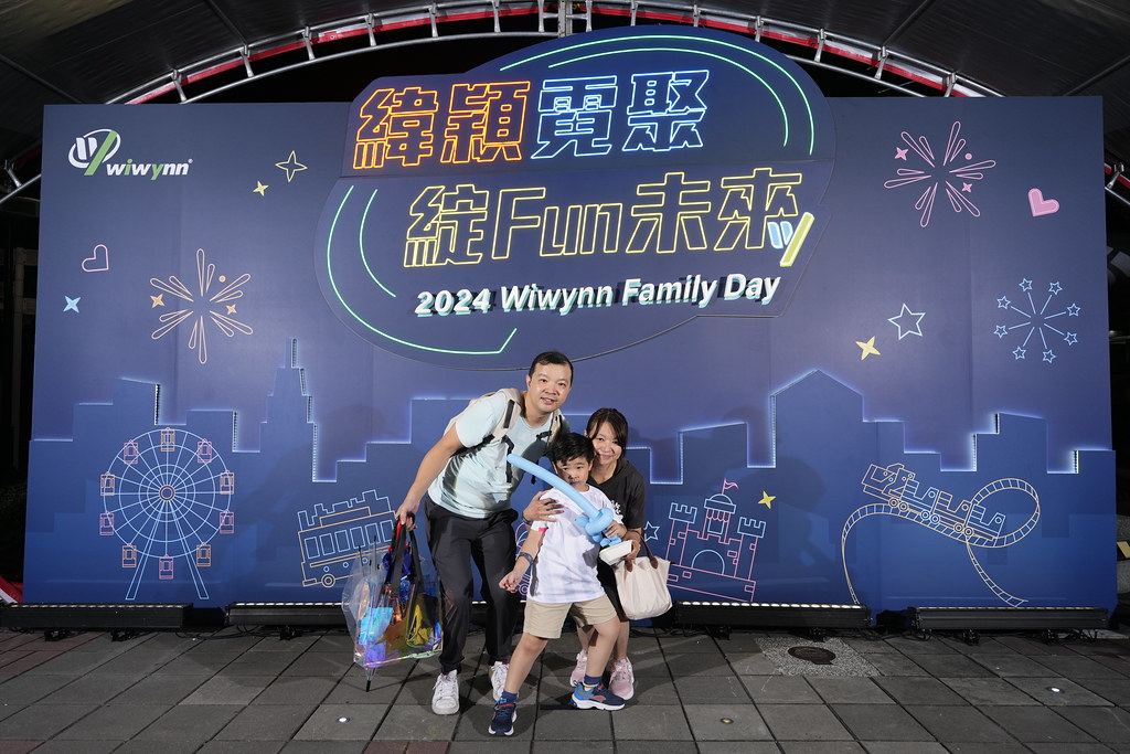 [即拍即印]緯穎霓聚綻FUN未來-最專業的團隊完成每場完美活動攝影，拍的不只好更要快! #即拍即印