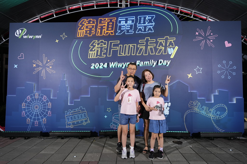 [即拍即印]緯穎霓聚綻FUN未來-最專業的團隊完成每場完美活動攝影，拍的不只好更要快! #即拍即印