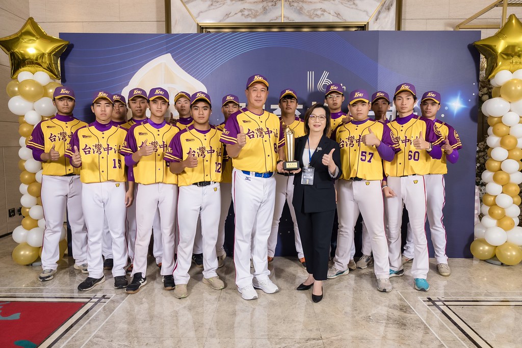 [即拍即印]16屆體育推手獎-最專業的團隊完成每場完美活動攝影，拍的不只好更要快! #活動拍攝