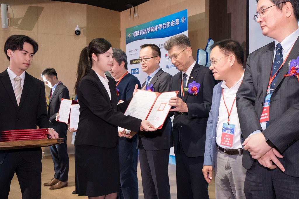 [活動攝影]臺北大學電機資訊學院20週年院慶-最專業的團隊完成每場完美活動攝影，拍的不只好更要快! #即時攝影