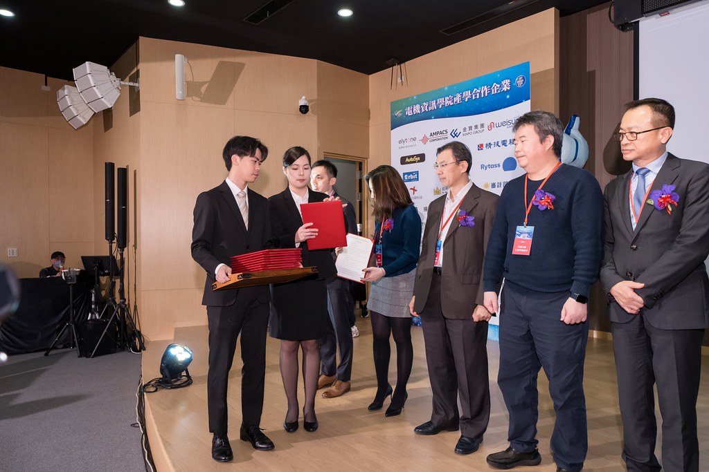 [活動攝影]臺北大學電機資訊學院20週年院慶-最專業的團隊完成每場完美活動攝影，拍的不只好更要快! #即時攝影