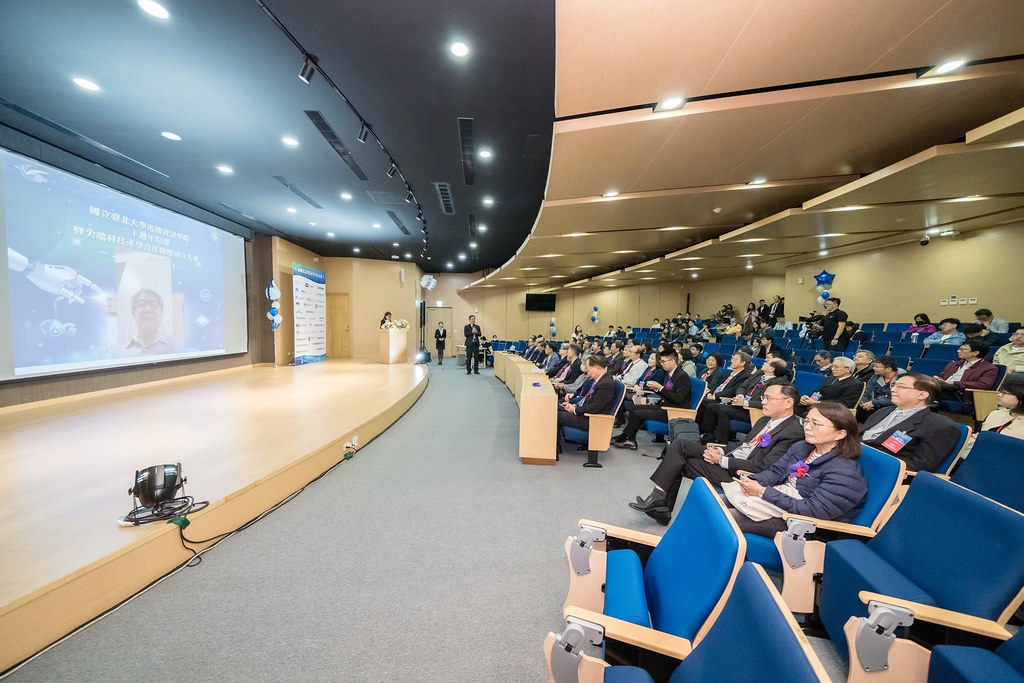 [活動攝影]臺北大學電機資訊學院20週年院慶-最專業的團隊完成每場完美活動攝影，拍的不只好更要快! #即時攝影