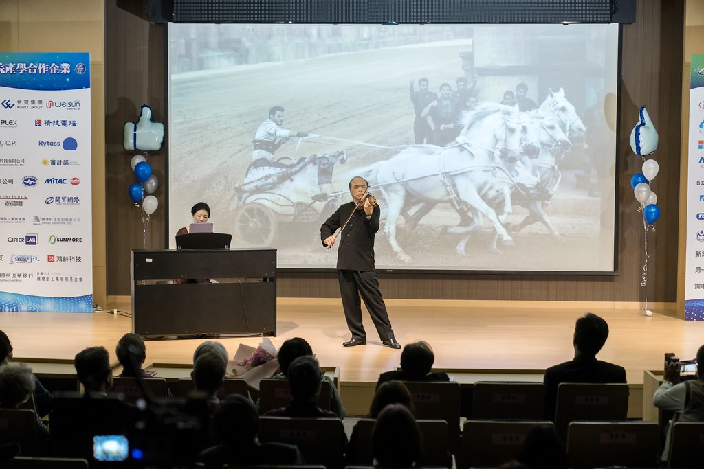 [活動攝影]臺北大學電機資訊學院20週年院慶-最專業的團隊完成每場完美活動攝影，拍的不只好更要快! #活動拍立得