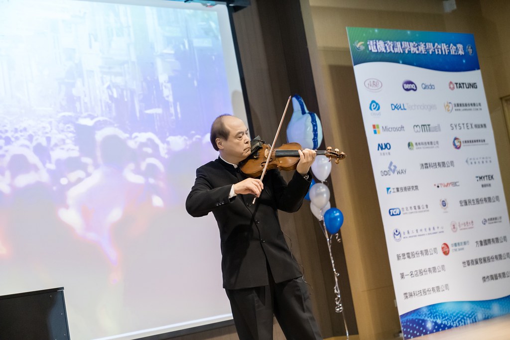 [活動攝影]臺北大學電機資訊學院20週年院慶-最專業的團隊完成每場完美活動攝影，拍的不只好更要快! #活動拍立得