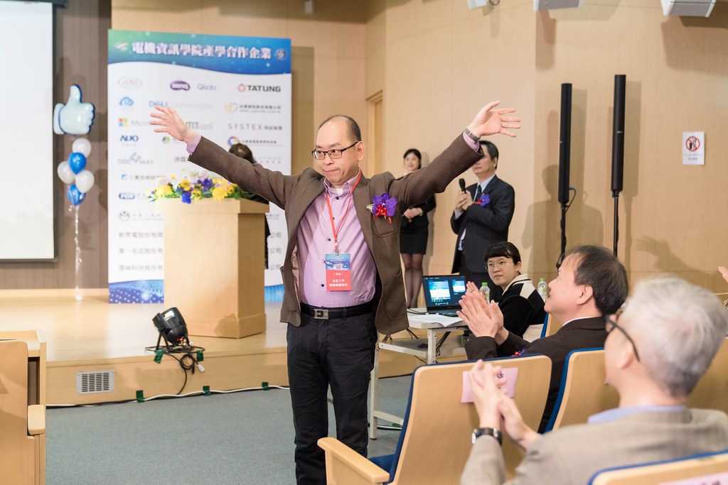 [活動攝影]臺北大學電機資訊學院20週年院慶-最專業的團隊完成每場完美活動攝影，拍的不只好更要快! #即拍即印