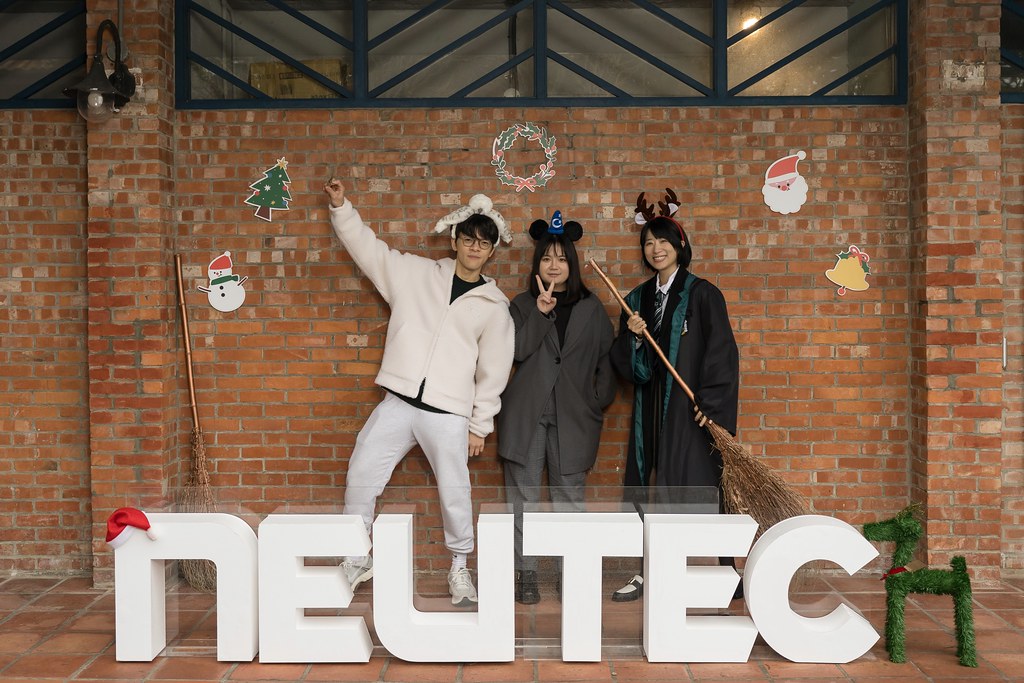 [即拍即印]2024日新聖誕派對-最專業的團隊完成每場完美活動攝影，拍的不只好更要快! #尾牙攝影