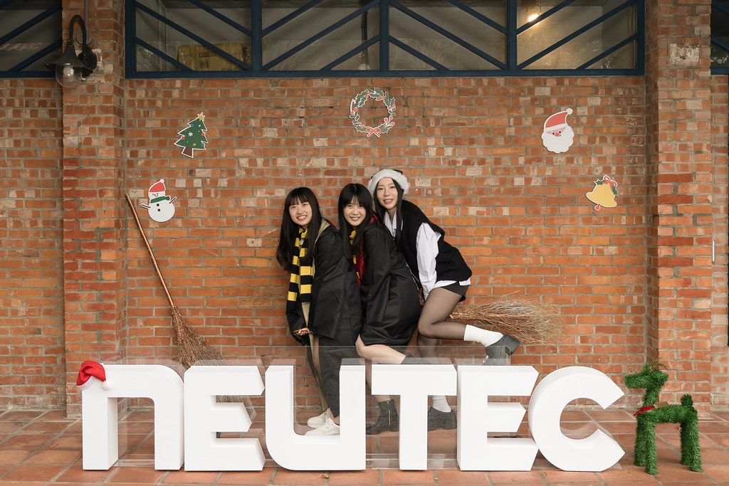 [即拍即印]2024日新聖誕派對-最專業的團隊完成每場完美活動攝影，拍的不只好更要快! #尾牙攝影