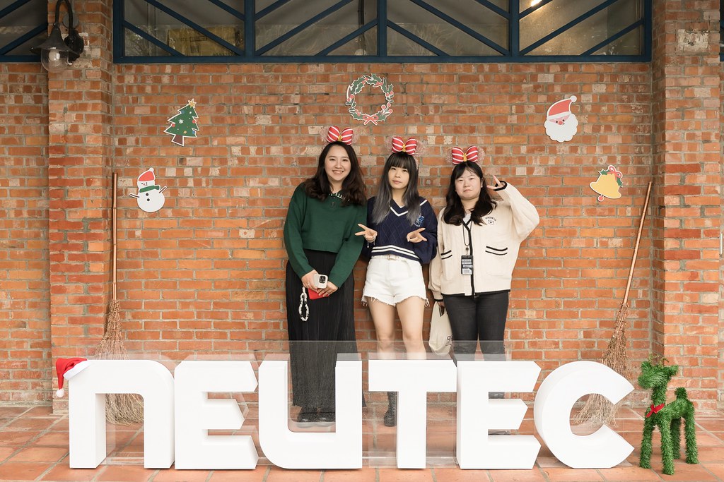 [即拍即印]2024日新聖誕派對-最專業的團隊完成每場完美活動攝影，拍的不只好更要快! #即時攝影