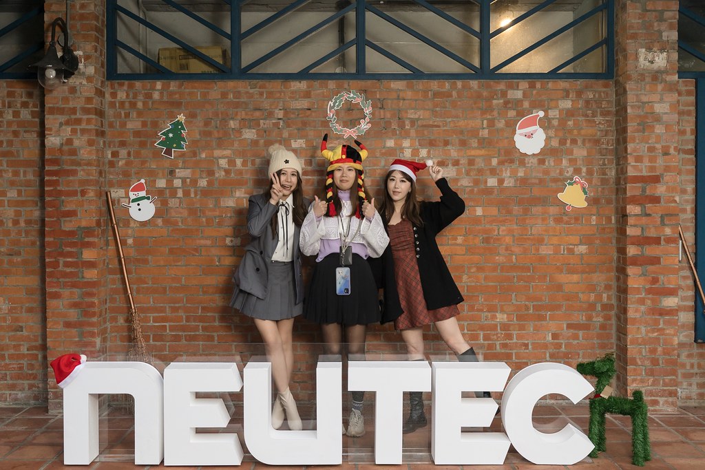 [即拍即印]2024日新聖誕派對-最專業的團隊完成每場完美活動攝影，拍的不只好更要快! #尾牙攝影