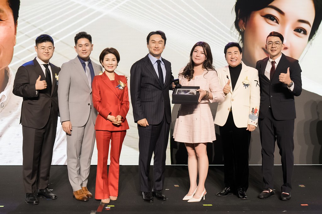 [活動攝影]閃耀2024力曼光典-最專業的團隊完成每場完美活動攝影，拍的不只好更要快! #雲端攝影