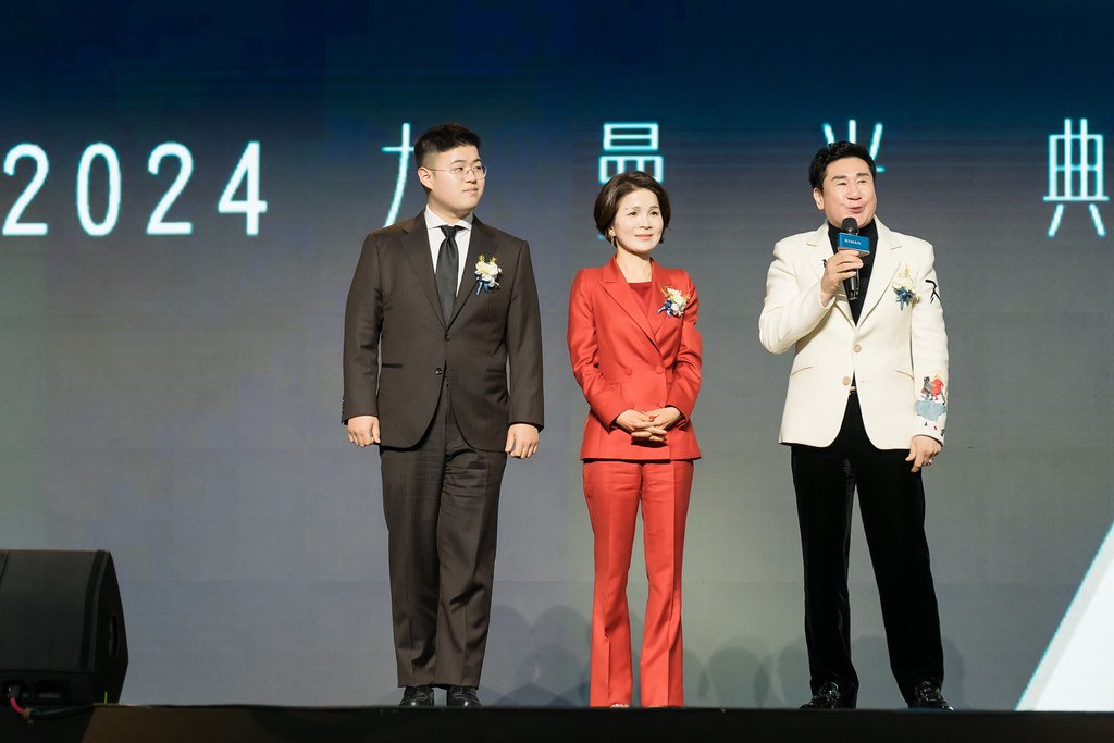 [活動攝影]閃耀2024力曼光典-最專業的團隊完成每場完美活動攝影，拍的不只好更要快! #活動拍立得