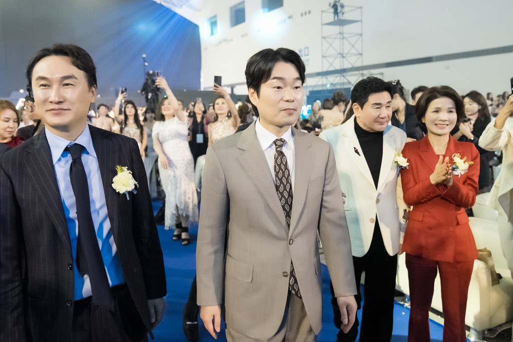 [活動攝影]閃耀2024力曼光典-最專業的團隊完成每場完美活動攝影，拍的不只好更要快! #尾牙攝影