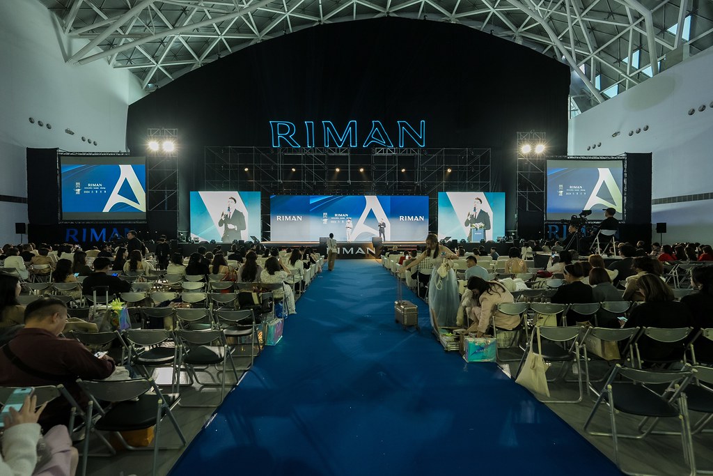 [活動攝影]閃耀2024力曼光典-最專業的團隊完成每場完美活動攝影，拍的不只好更要快! #即拍即印