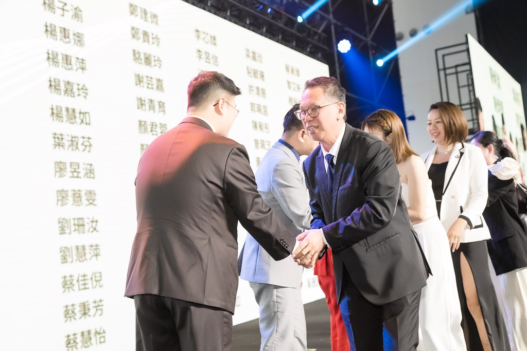 [活動攝影]閃耀2024力曼光典-最專業的團隊完成每場完美活動攝影，拍的不只好更要快! #雲端攝影